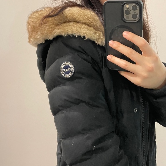 Black long abercrombie and fitch jacket - Picture 2 of 3
